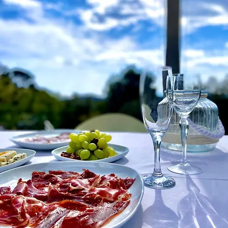 Spirit Of Queen Experience Resort La Floresta Pearson