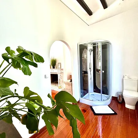 Aya House Resort La Floresta Pearson