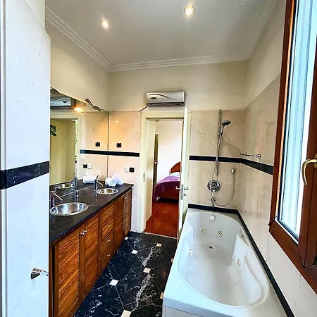 Resort Spirit Of Queen Experience La Floresta Pearson