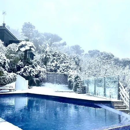 Resort Aya House *